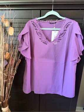 BloomChic Purple Eyelet V-Neck Ruffle Sleeve Blouse